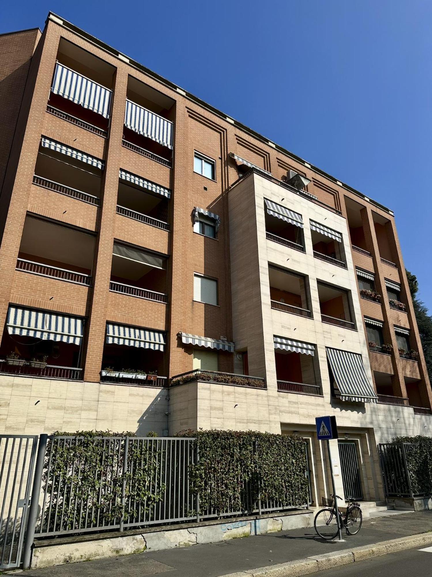 King Apartment Milano Bocconi Dış mekan fotoğraf